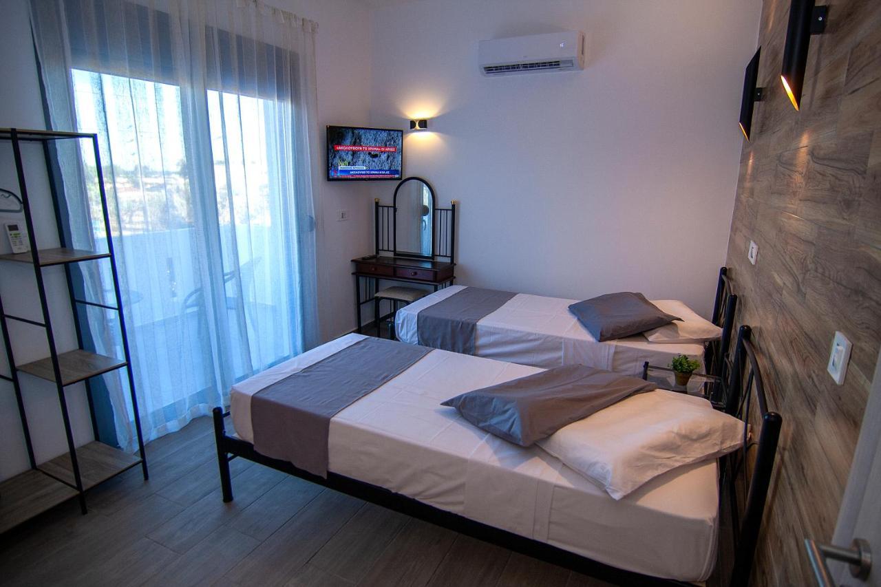Livis Luxury Villa Киотари Екстериор снимка
